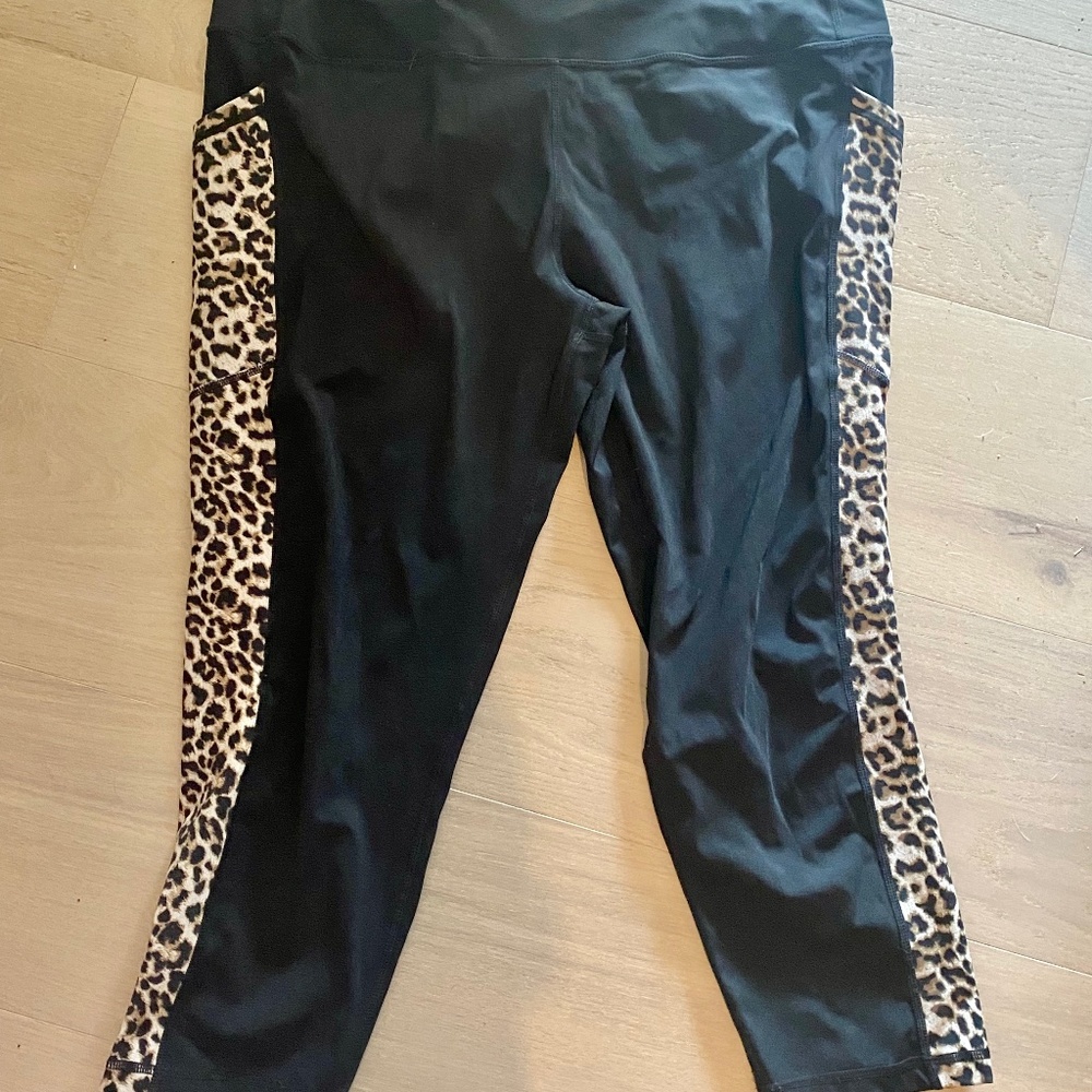 Ziya leopard Capri tights size 20